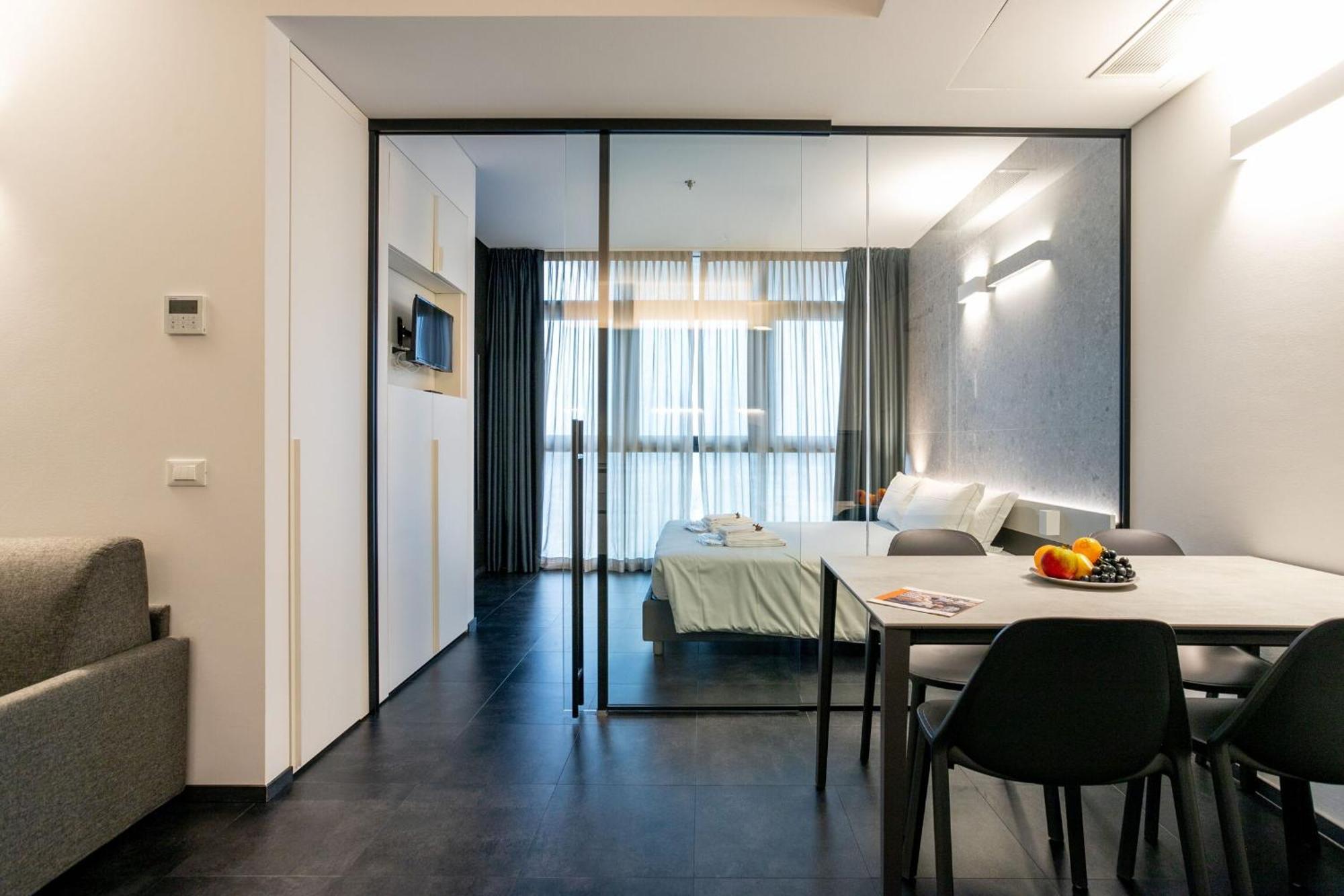 Htm Venice Suite By Halldis Местре Екстер'єр фото