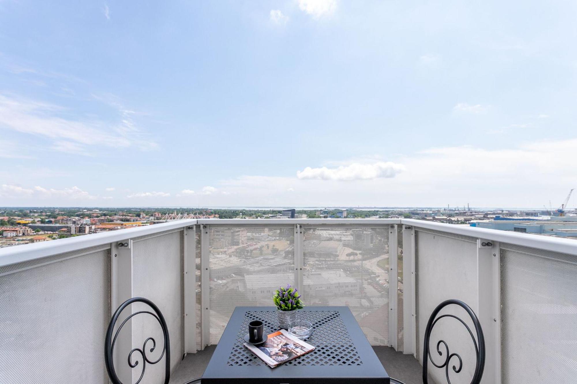 Htm Venice Suite By Halldis Местре Екстер'єр фото