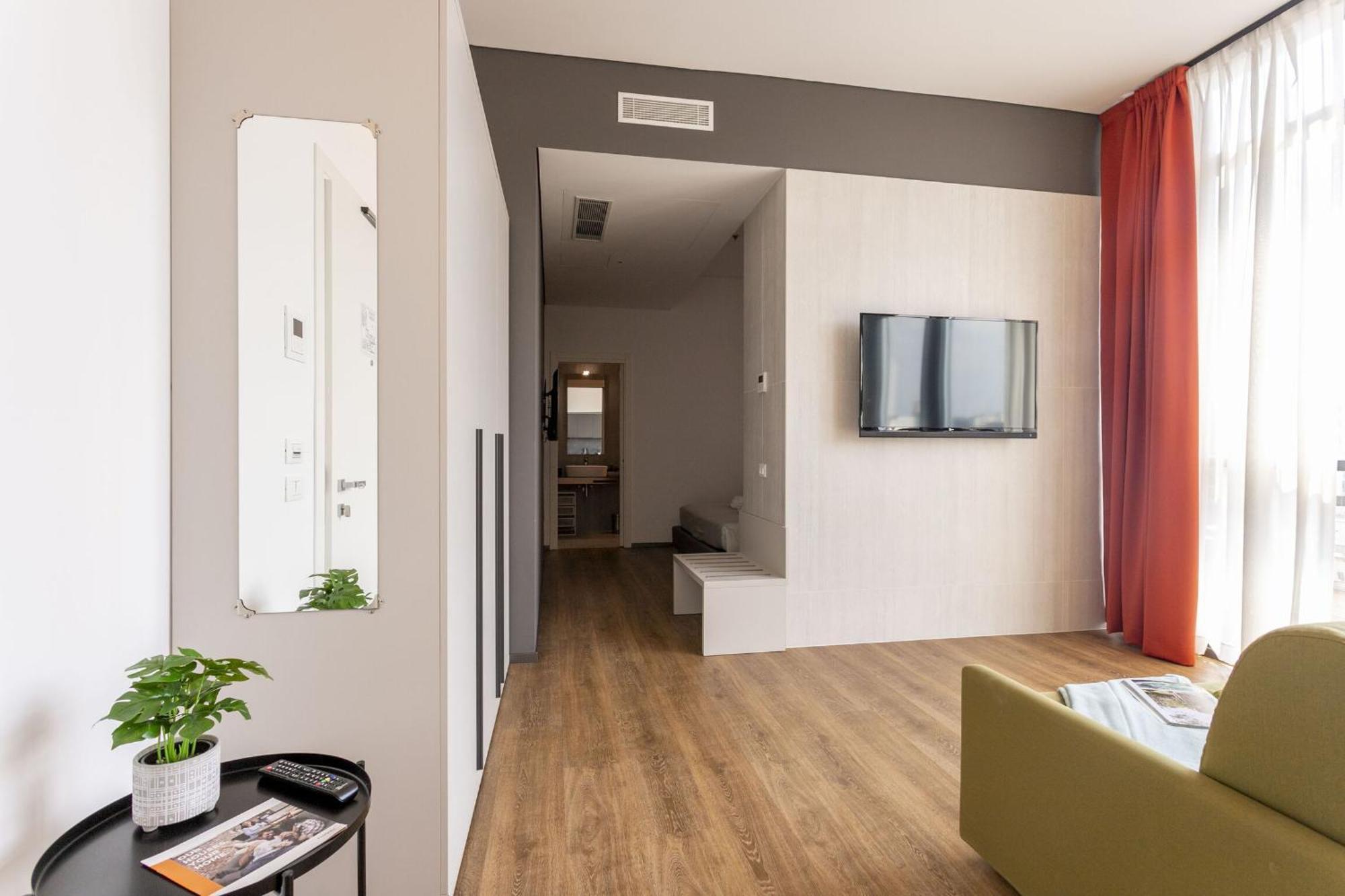 Htm Venice Suite By Halldis Местре Екстер'єр фото